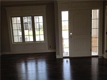 5th image of 2713 NE Wood Creek Ln
