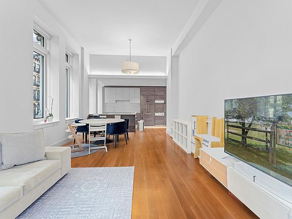 3rd image of 101 Leonard St APT 2B