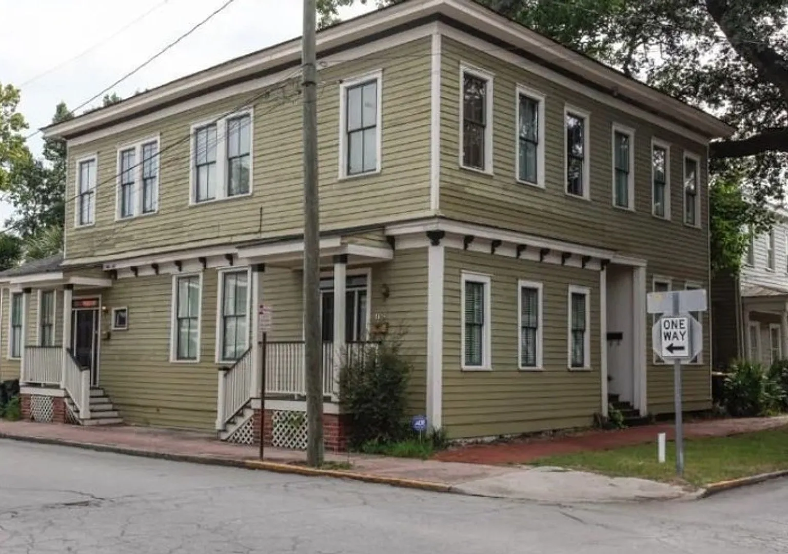 Charming Downtown Living 1114 Lincoln Street, Savannah, GA — Photo 1