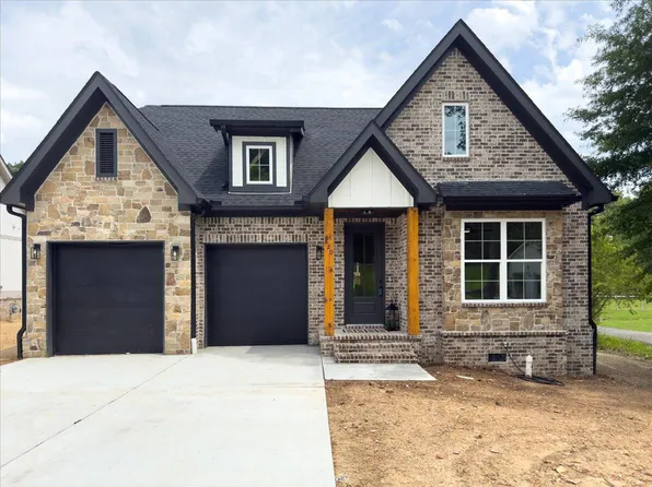 820 Lower Mill Rd, Hixson, TN 37343