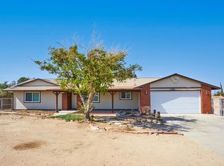 17624 Smoke Tree St, Hesperia, CA 92345