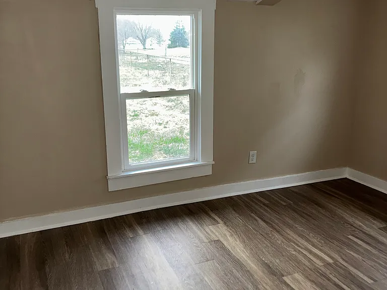 217 S Shaffer St — Photo 11