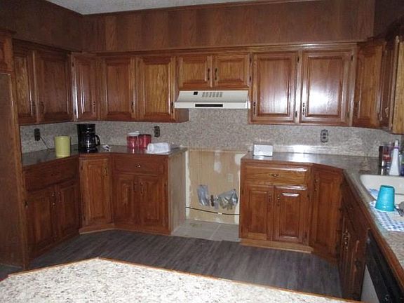 5th image of 501 N Parkview St