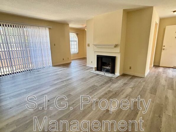 411 W Riverside Dr #101