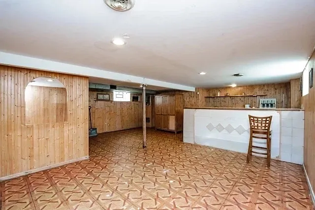 4 bed, 1.5 bath, 1200 sqft, $2,650 — Photo 2
