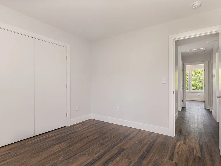 819 S Alston Ave — Photo 15