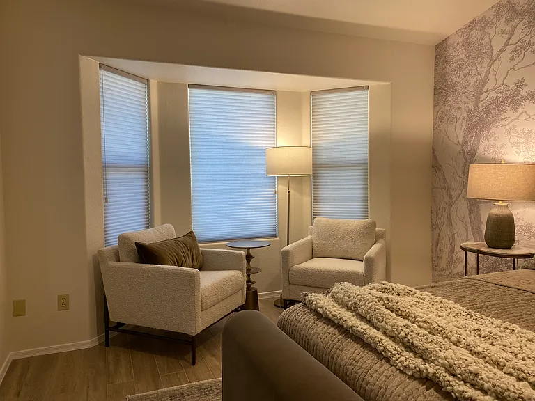 2460 W Catalpa Rd — Photo 29