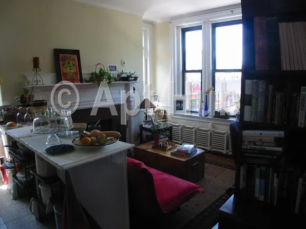 48 John F Kennedy St, Cambridge, MA