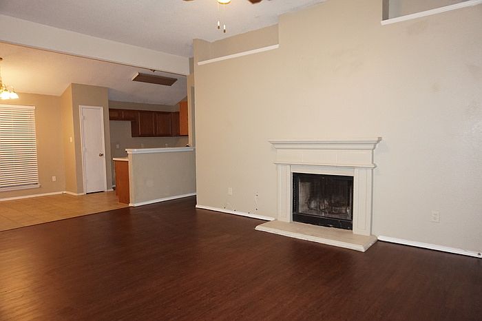 1st image of 10628 Shadywood Dr