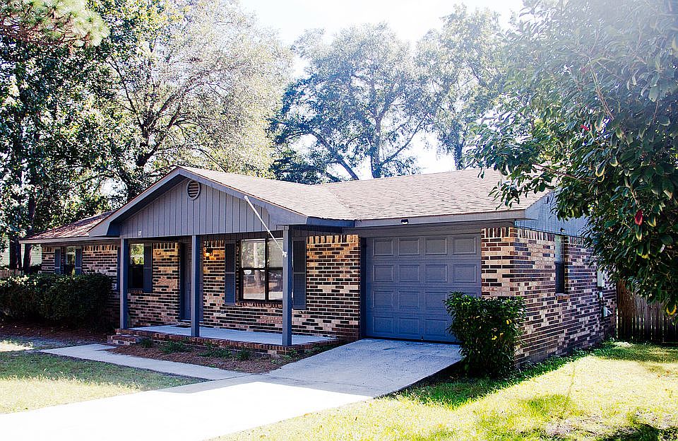 1st image of 17 Wallace Rd