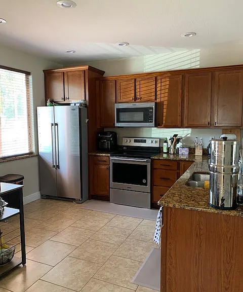 109 Sparrow Ave — Photo 1