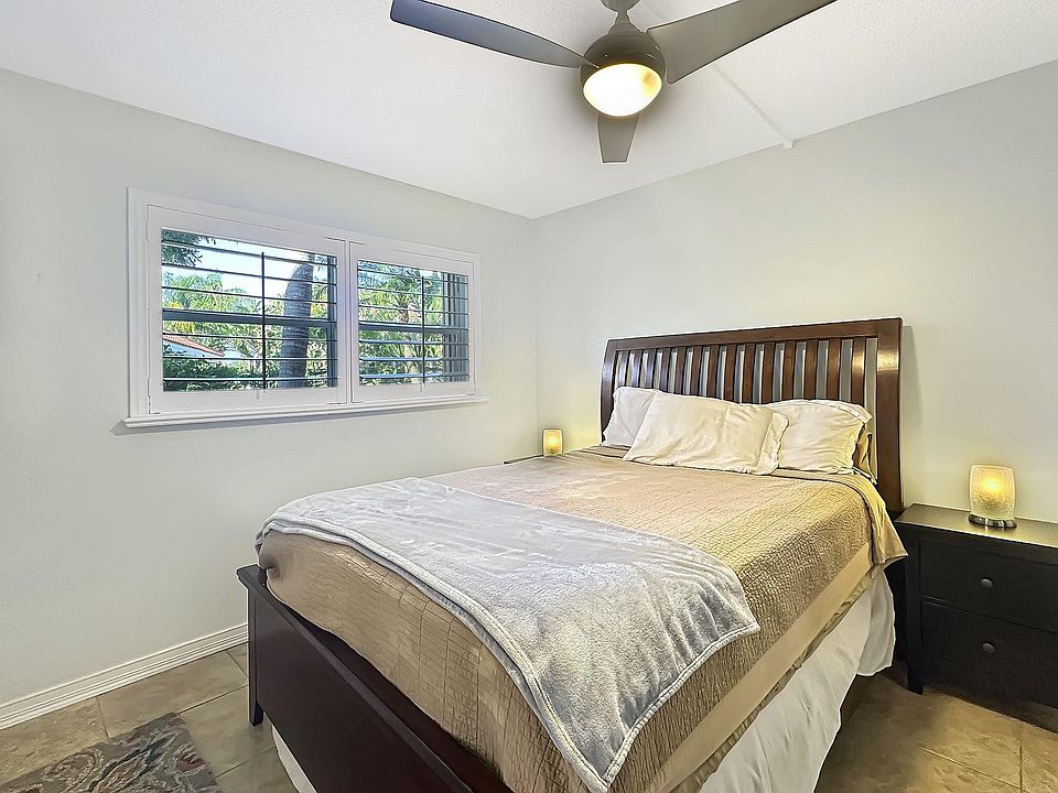 1st image of 5232 NE 6th Avenue #E24