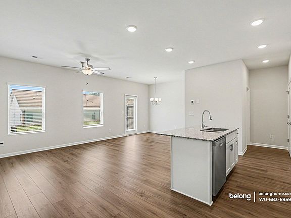 3rd image of 6386 Sundowner Pl SW