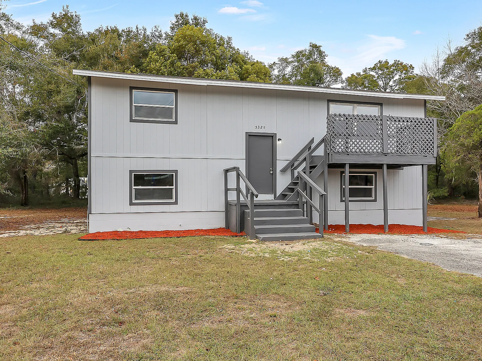 4 bed, 1920 sqft, $1,900 — Photo 1