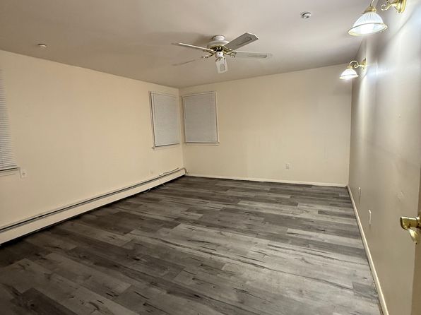 (undisclosed Address)