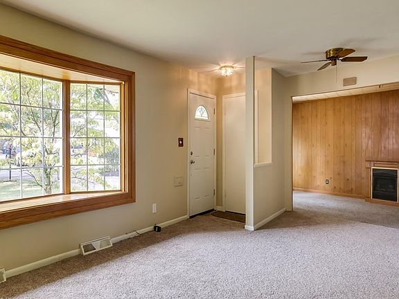 4th image of 7695 Primrose Dr