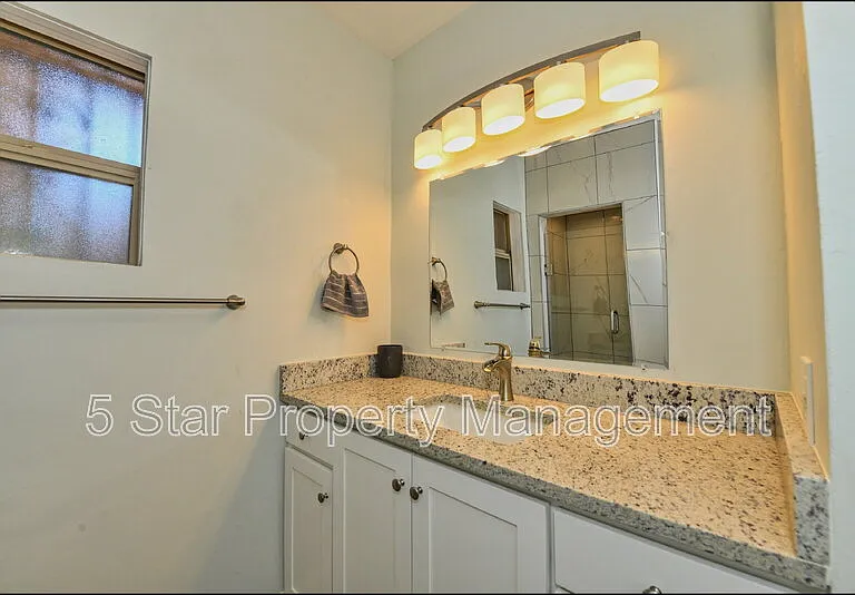 3030 Aurora Ave — Photo 33