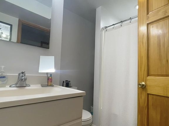 4th image of 1722 E Moyamensing Ave
