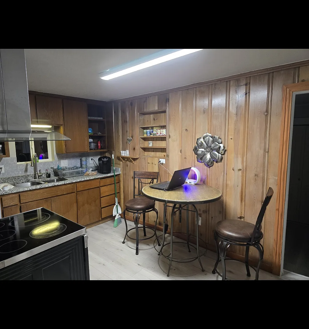 7366 Meadowbrook Dr — Photo 4