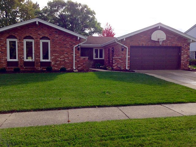 1st image of 1065 E Carpenter Dr