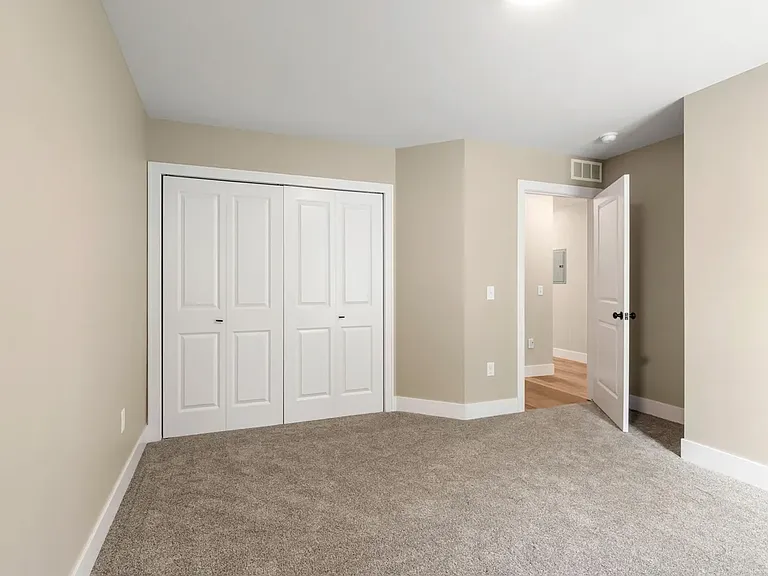 204 N Van Dorn St — Photo 19