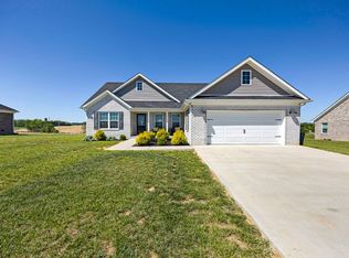 197 Scenic Hill Dr, Lebanon, KY 40033
