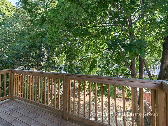 4th image of 31 Champney St #3C