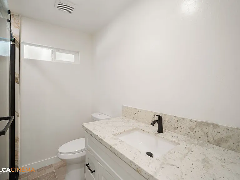 10800 Santa Barbara St — Photo 8