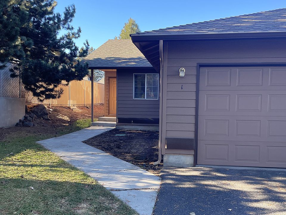 1st image of 2073 NE Linnea Dr Ste 1