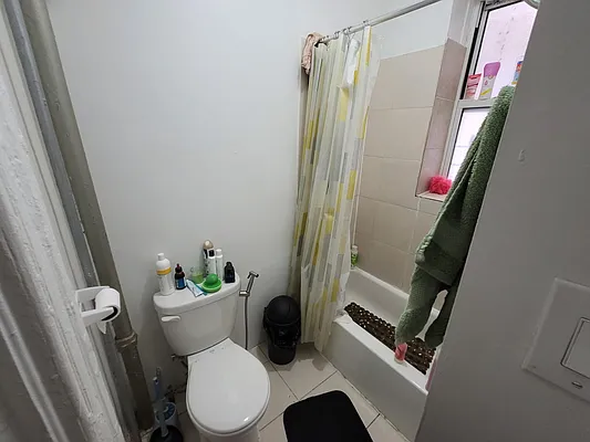 Rented by Signature Property Realty | media 38