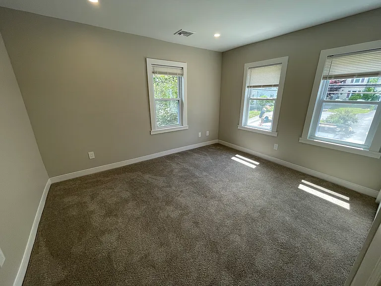 456 N State St #1 — Photo 26