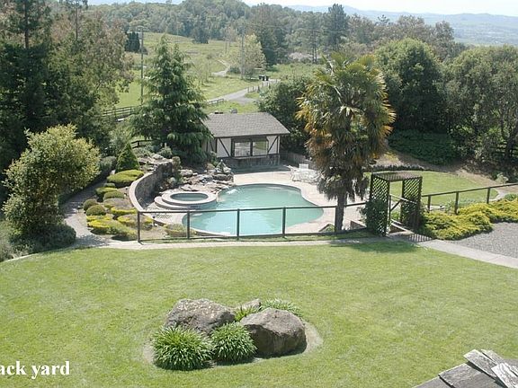 2nd image of 4400 Acacia Way