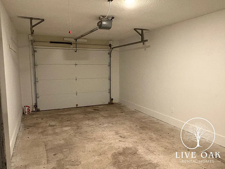 617 Slade St — Photo 5
