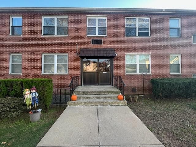 1st image of 121 Cortelyou Ave #1-4