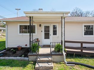 101 Townsend Rd, Oak Ridge, TN 37830