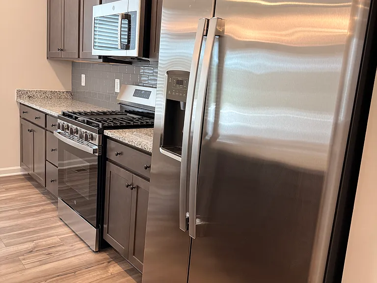 8728 Pioneer Hill Dr — Photo 34