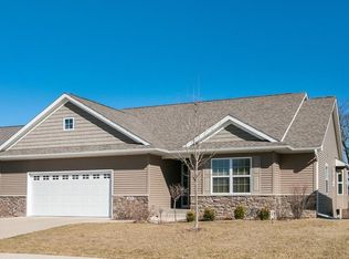 1076 Ryan Ct, Iowa City, IA 52246