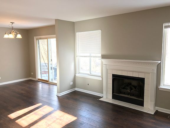 5th image of 2286 Woodside Dr