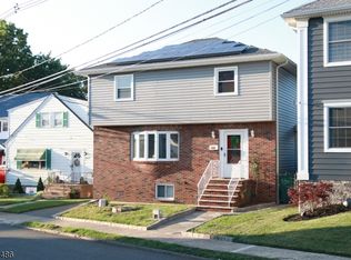 208 Crystal St, North Arlington, NJ 07031