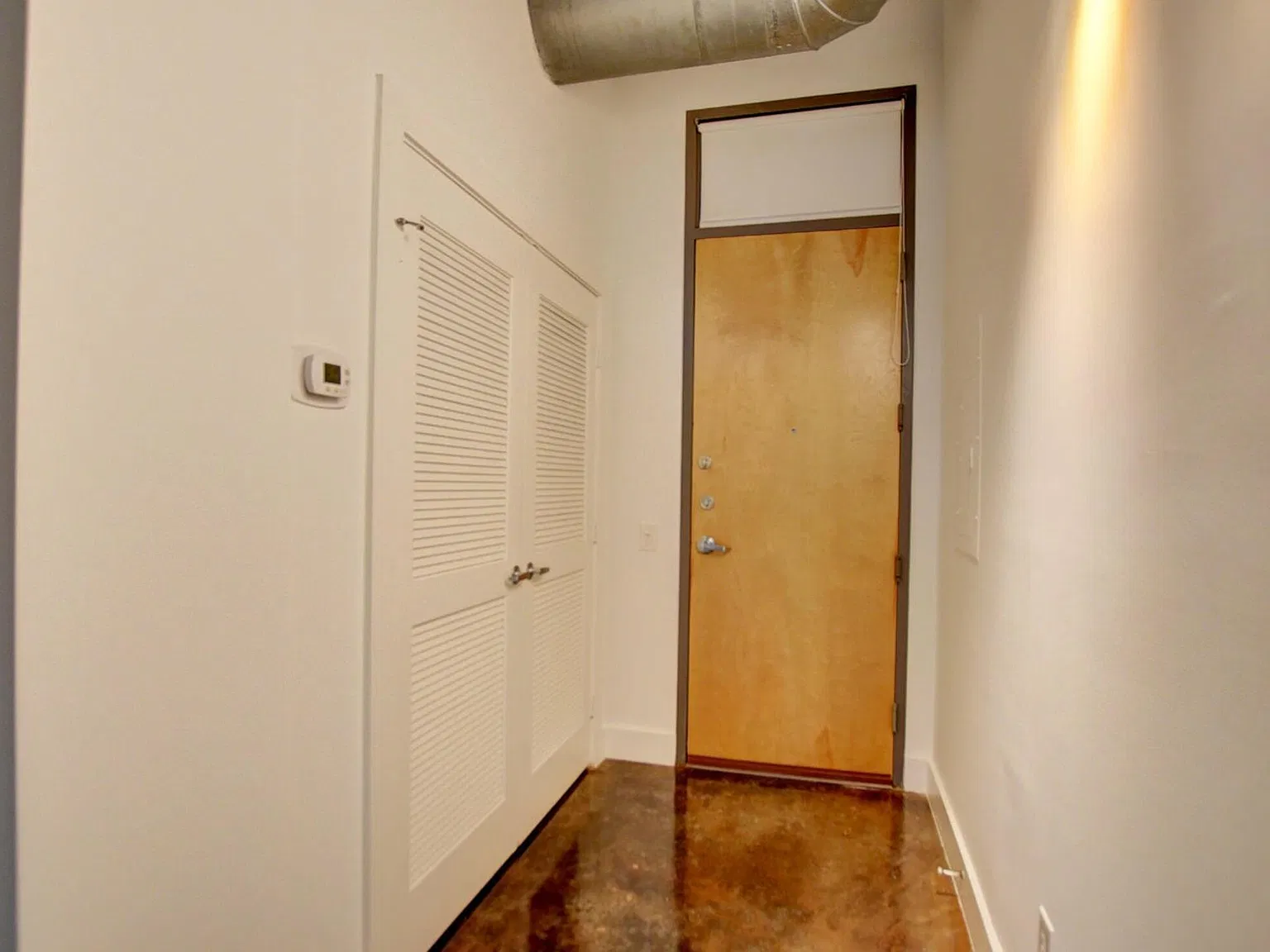 West — Photo 2