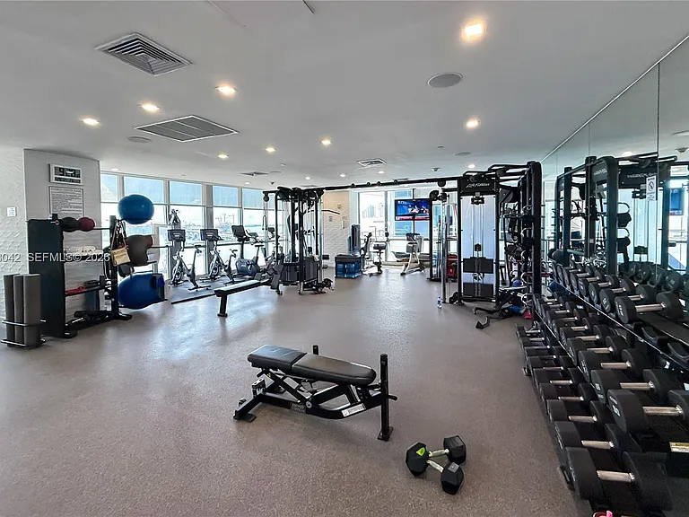 1100 Biscayne Blvd #3404 — Photo 37