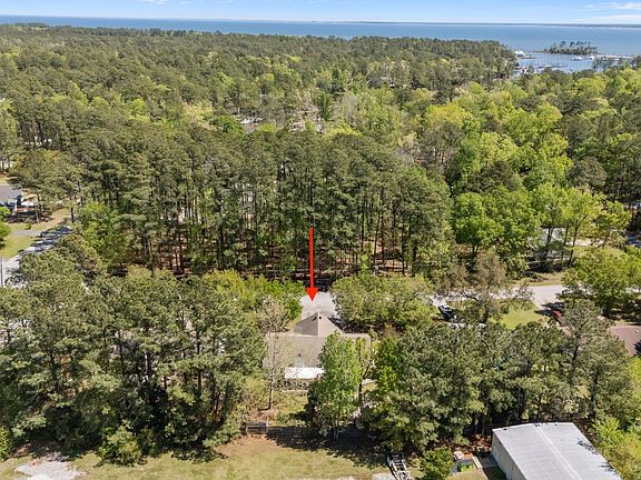 3rd image of 1117 Gilgo Road