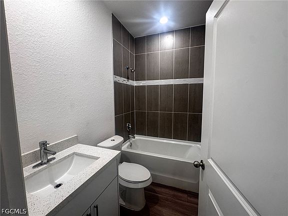 5th image of 6009 Keystone Cir