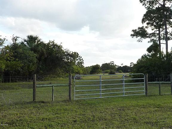 Fully Fenced