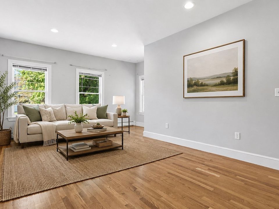 1st image of 94 Summit St #2