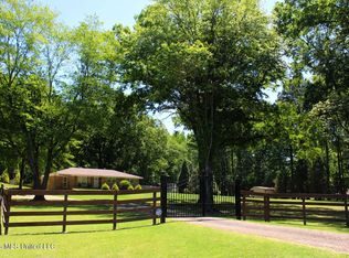 2934 Red Banks Rd N, Byhalia, MS 38611