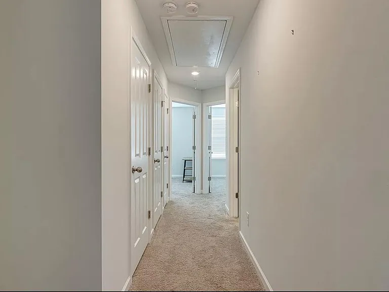 204 Kinsale Dr — Photo 10