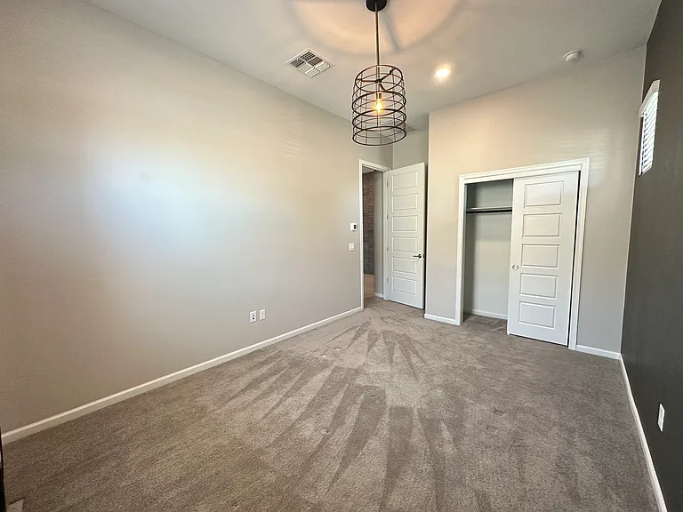12474 N Appling Ave — Photo 5