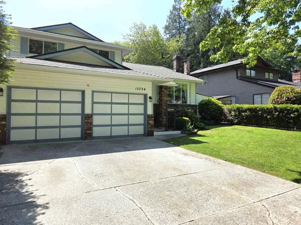 15734 97a Ave, Surrey, BC V4N 2V1