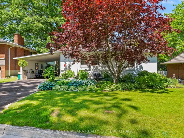 48 Oakridge Cres, Pt Colborne, ON L3K 2T4